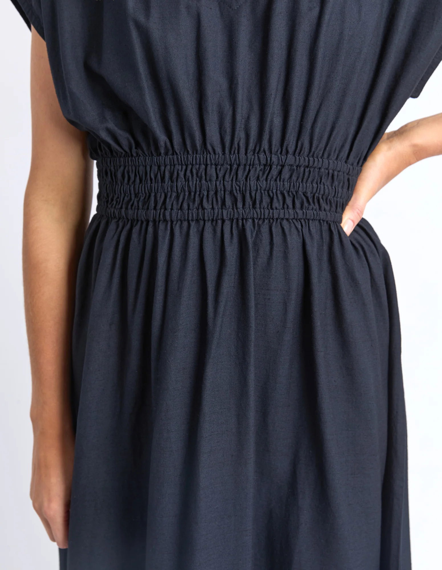 Misty Dress Navy - Image 9