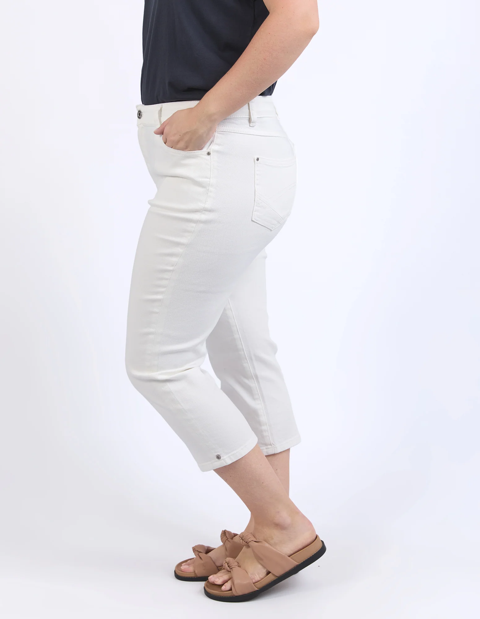 Mollie Capri Pant White - Image 11