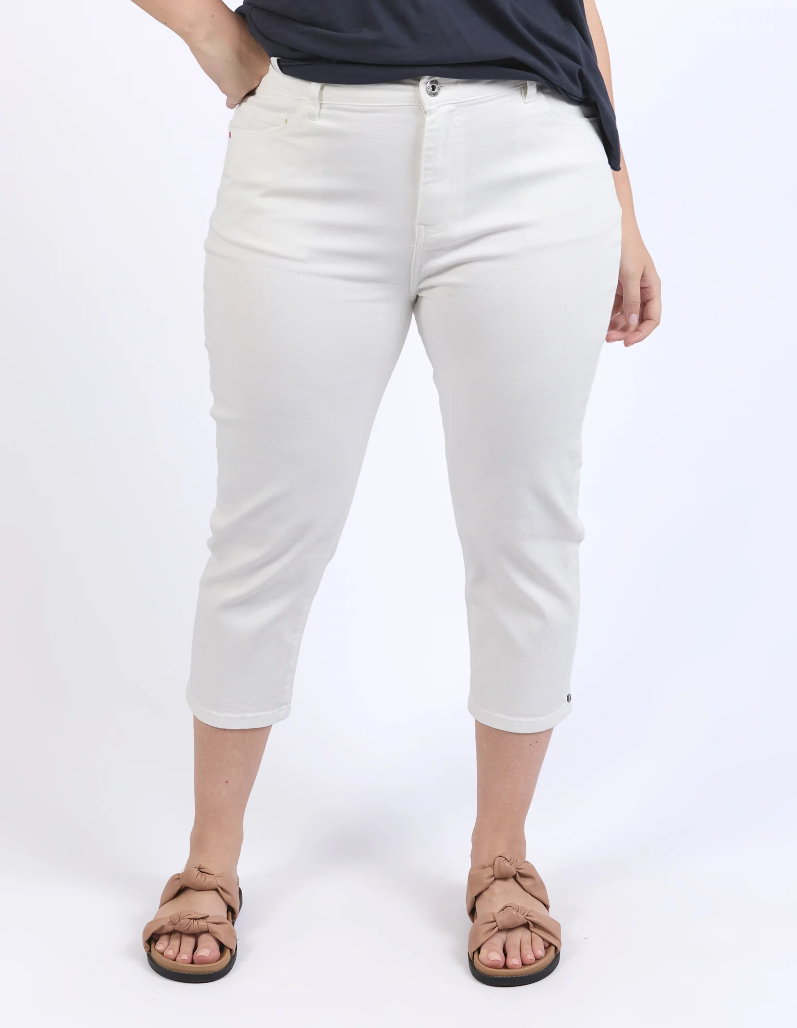Mollie Capri Pant White - Image 8