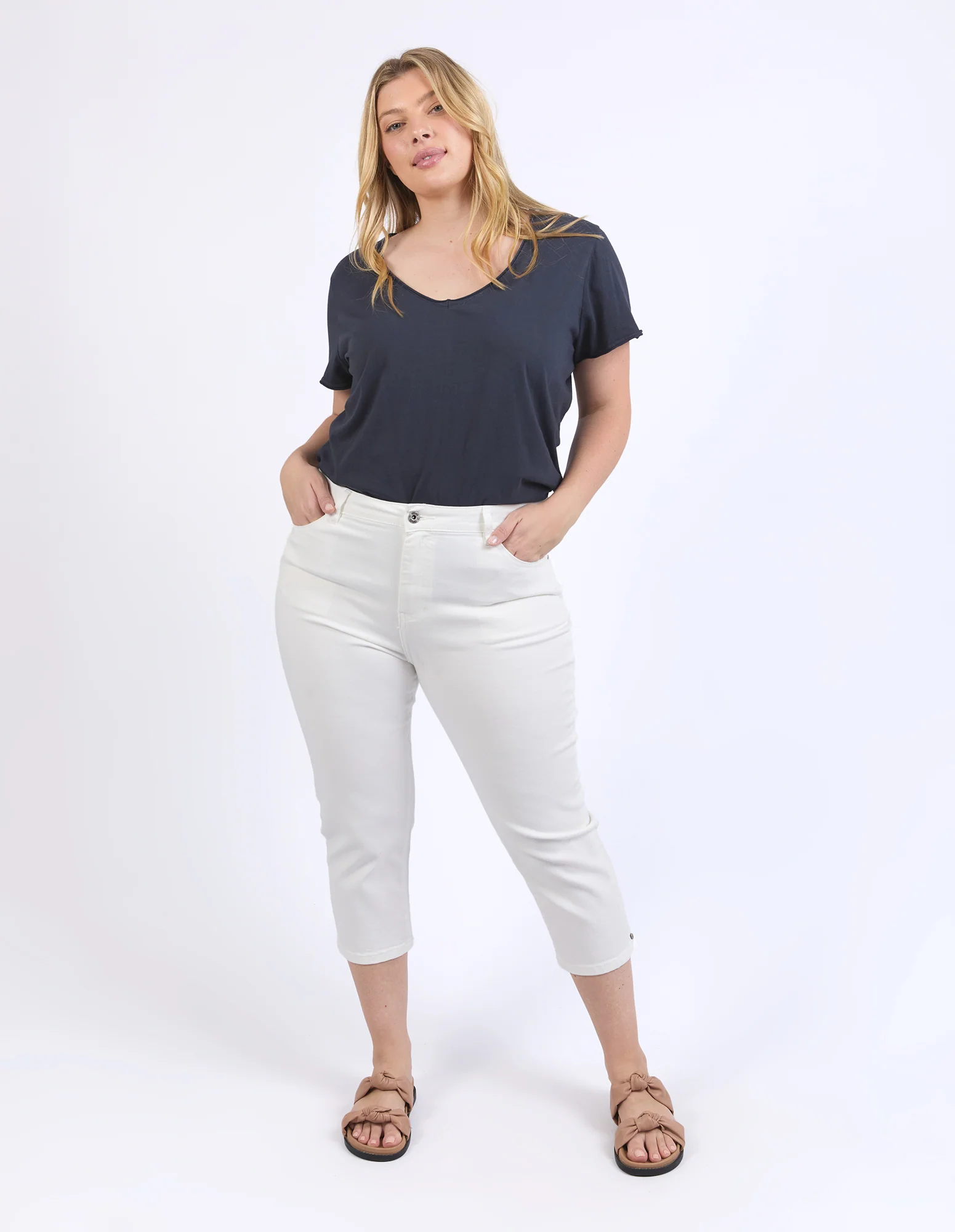 Mollie Capri Pant White - Image 9