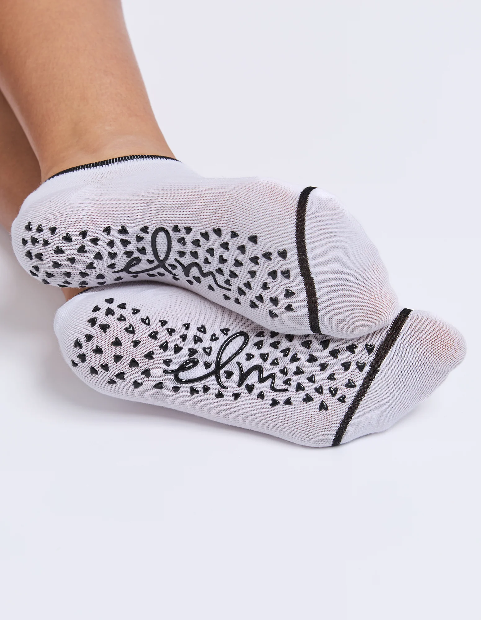 No Show Grippy Sock 2 Pack Black & White - Image 5