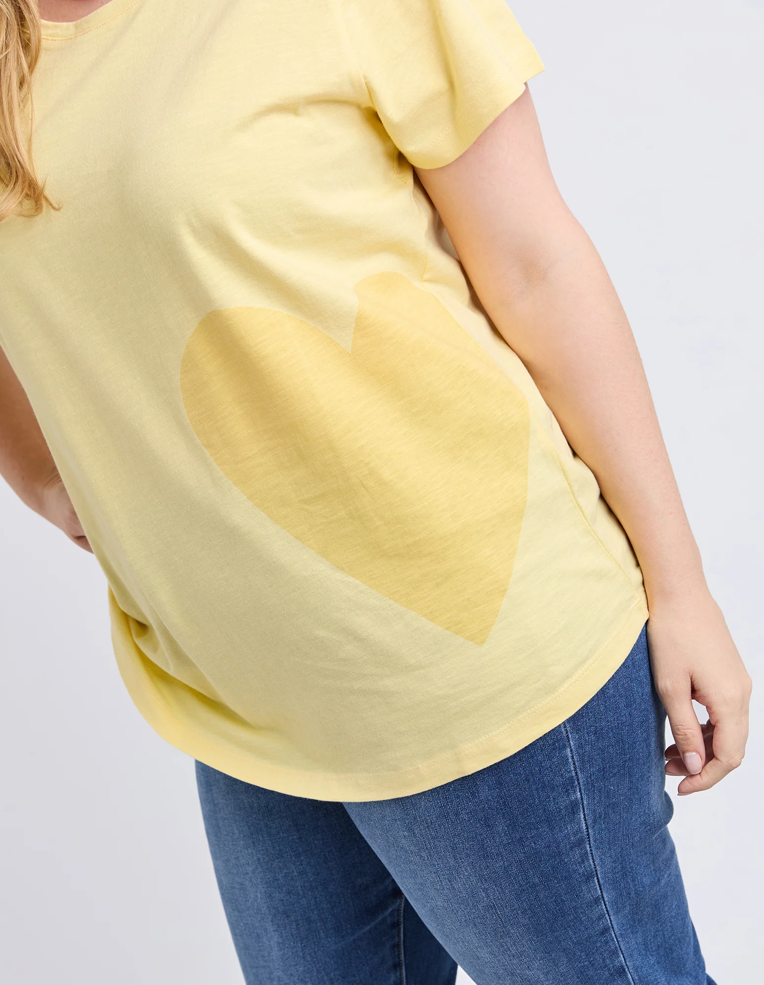 One Heart Tee Pale Banana - Image 11