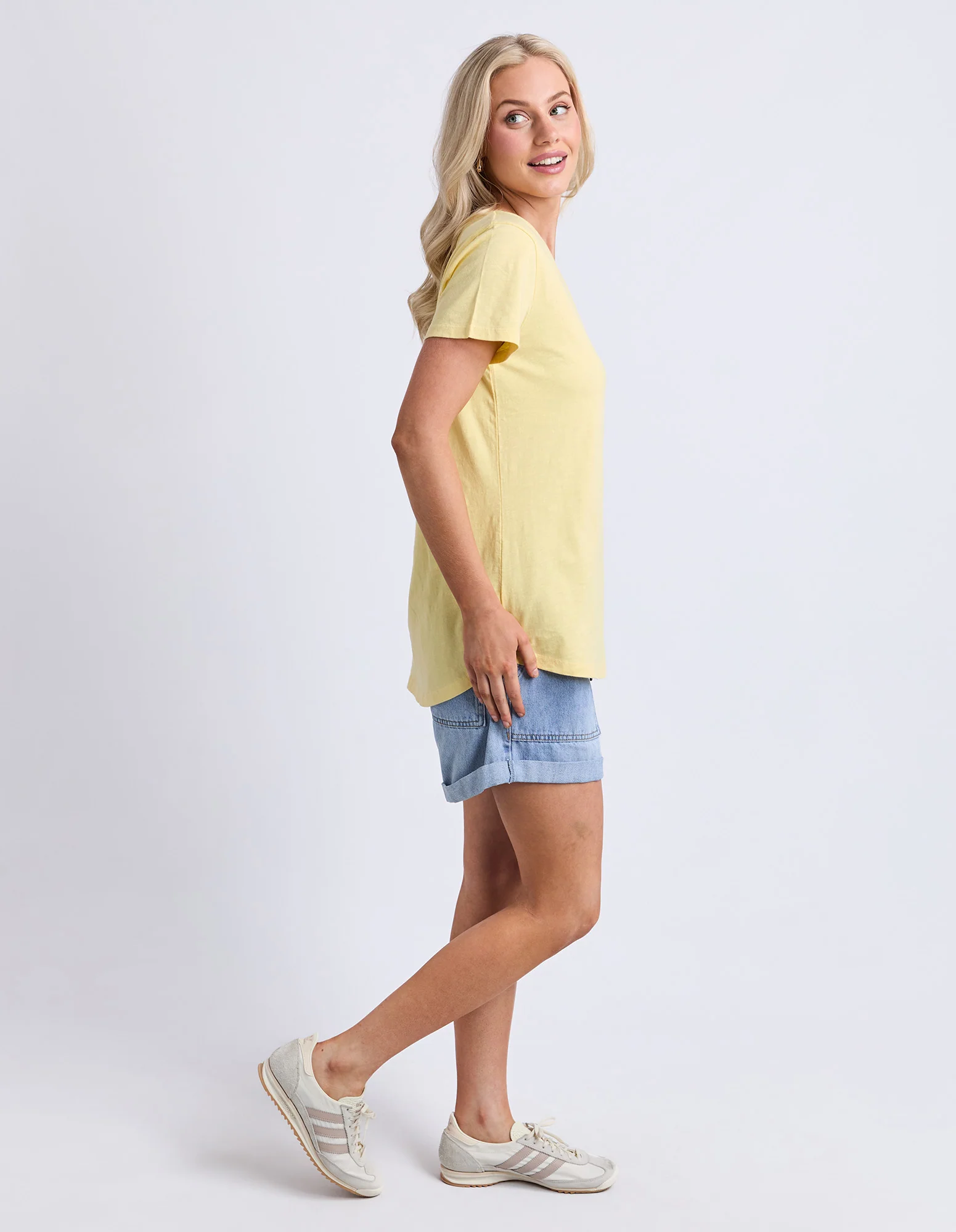 One Heart Tee Pale Banana - Image 6