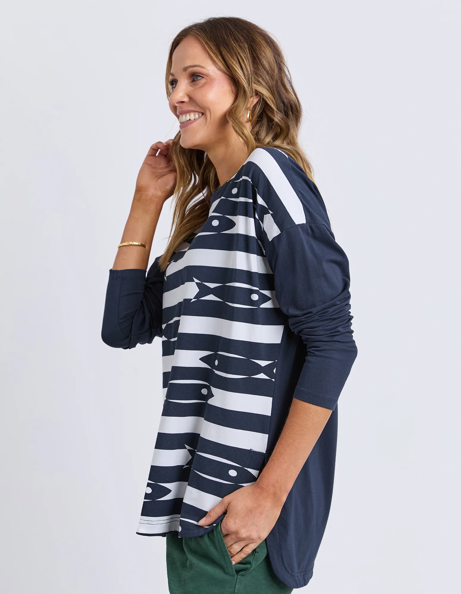Pesce Long Sleeve Tee Navy - Image 4