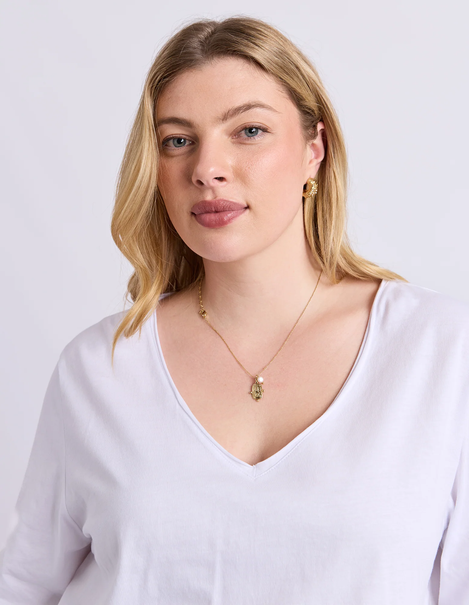 Pima Long Sleeve Vee Tee White - Image 5