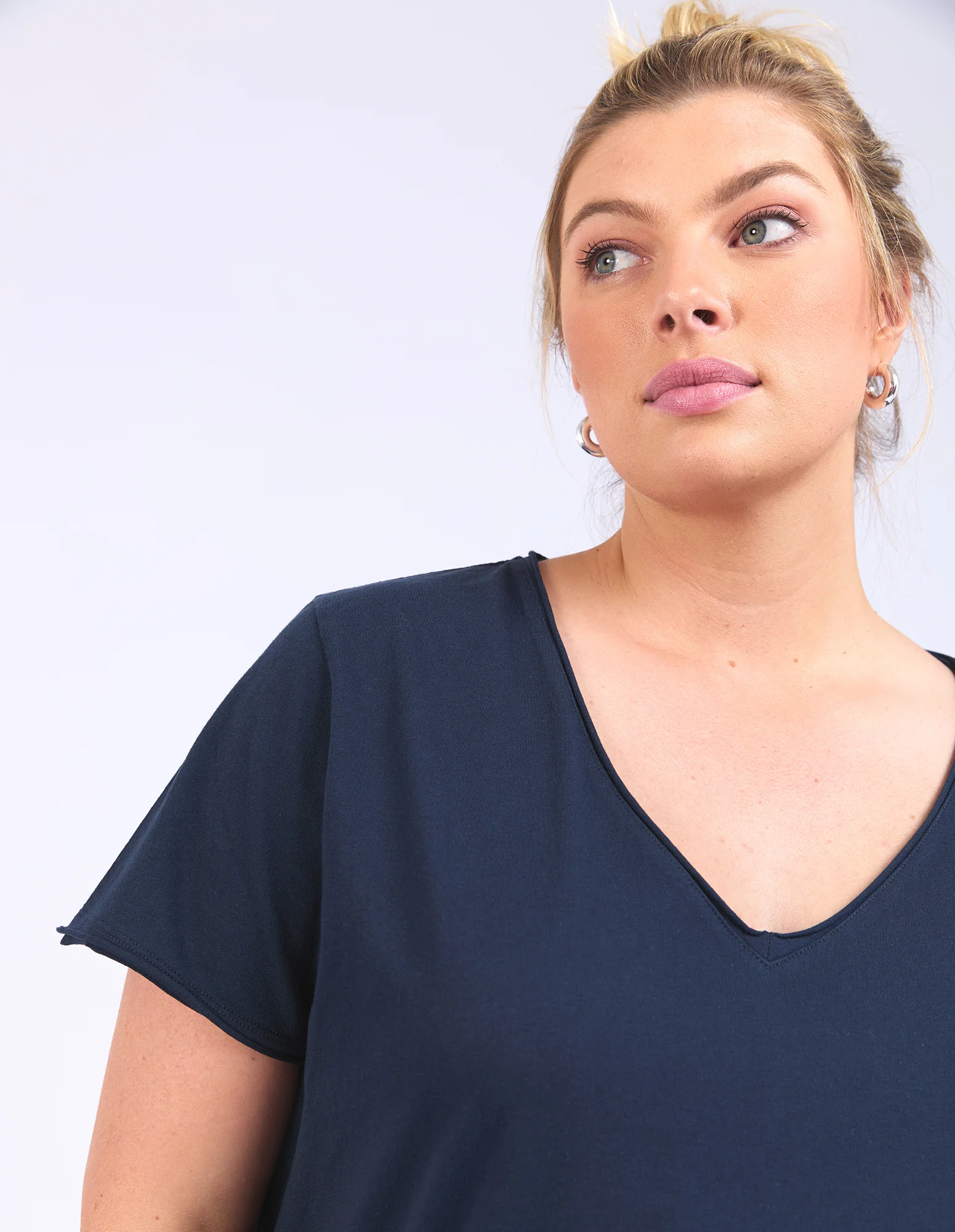 Pima Vee Tee Navy - Image 11