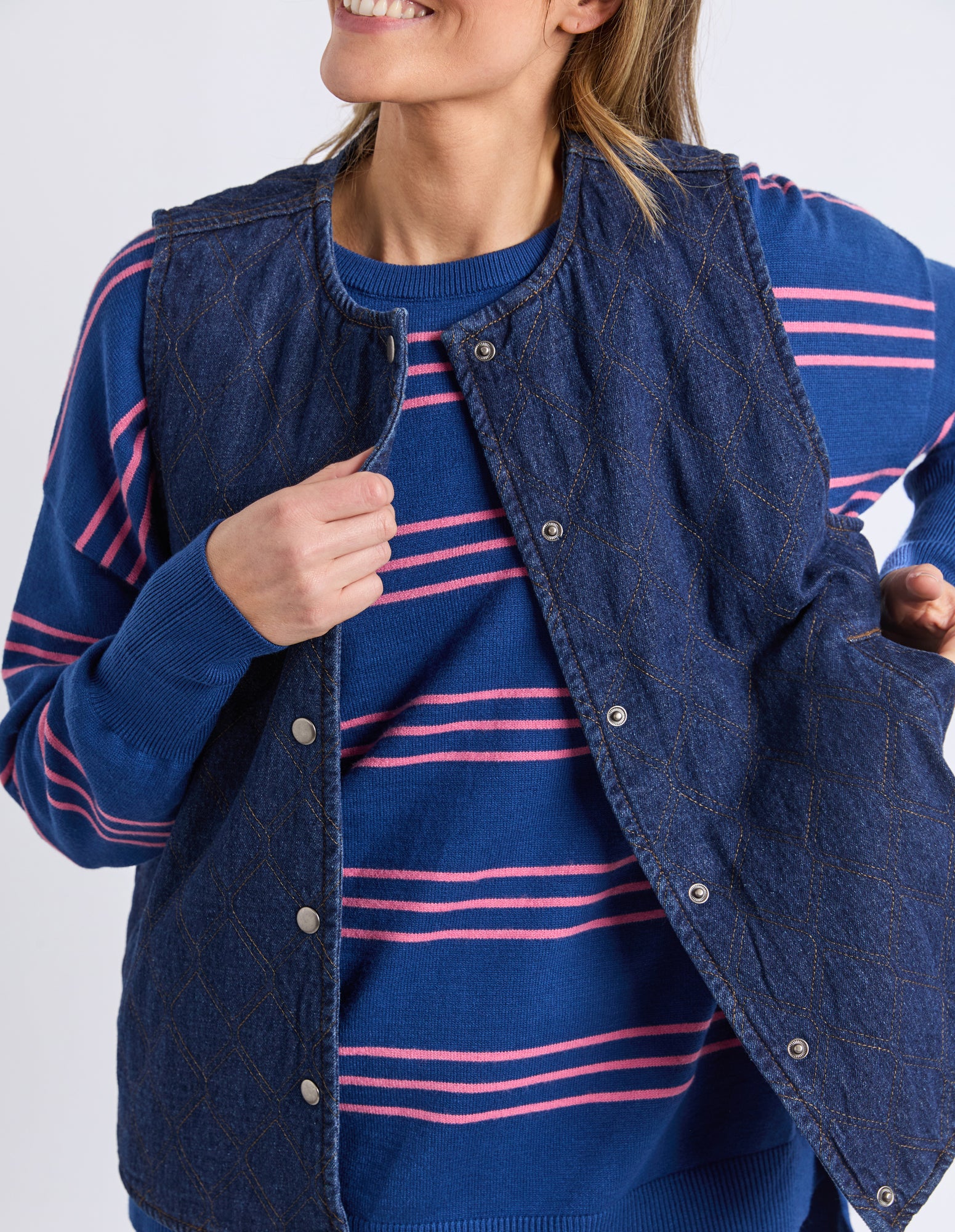 Polly Quilted Denim Vest Dark Blue - Image 5