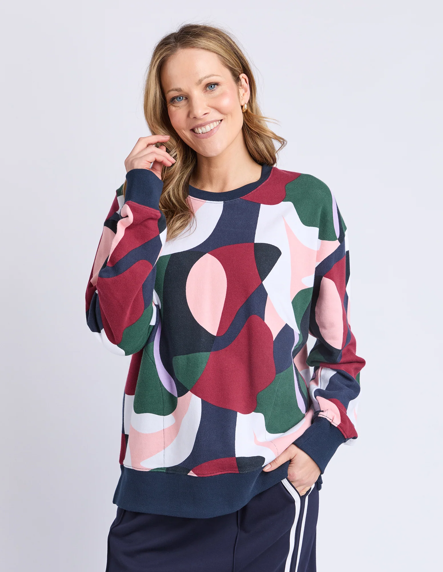 Ronja Crew Abstract Print - Image 13
