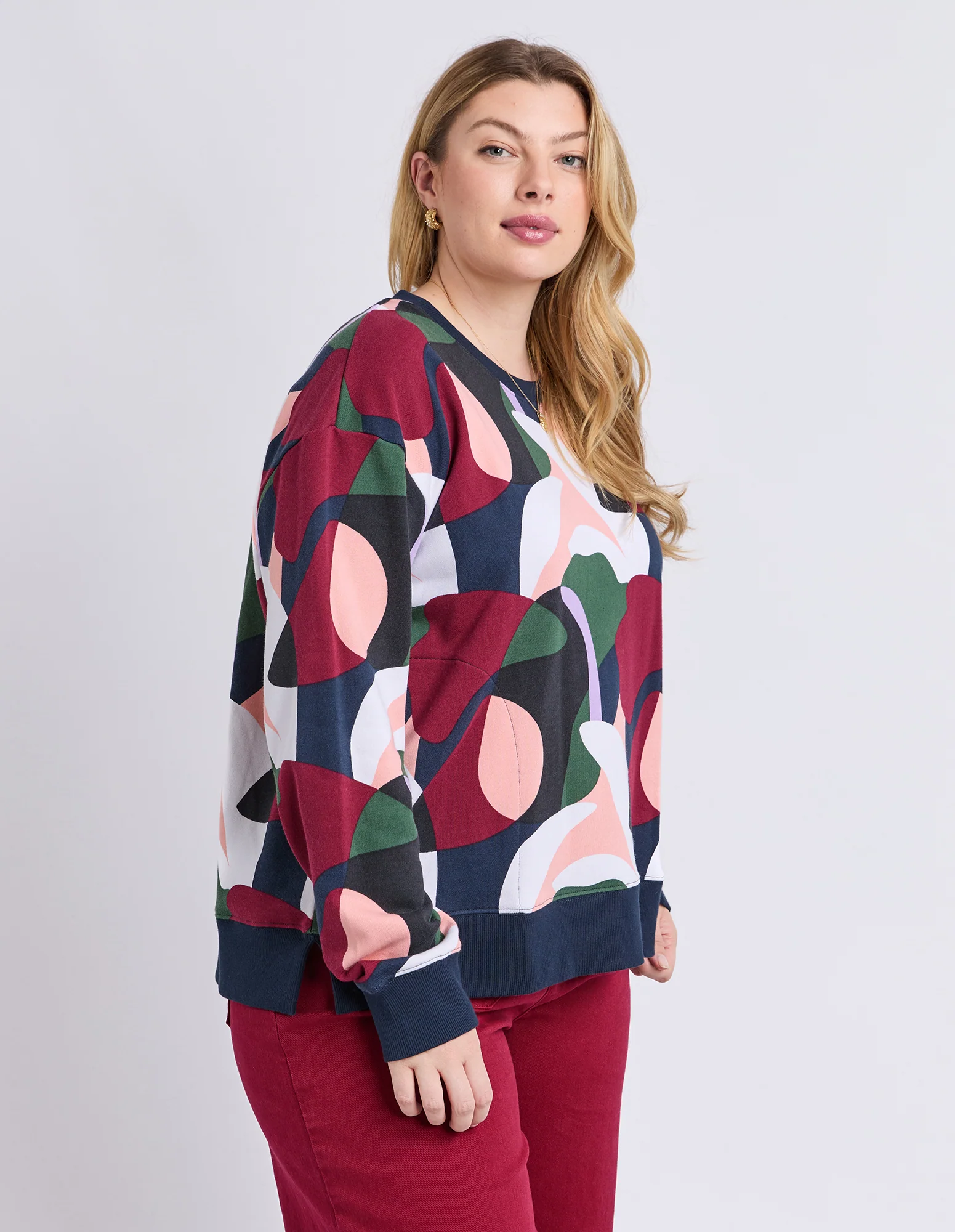 Ronja Crew Abstract Print - Image 5