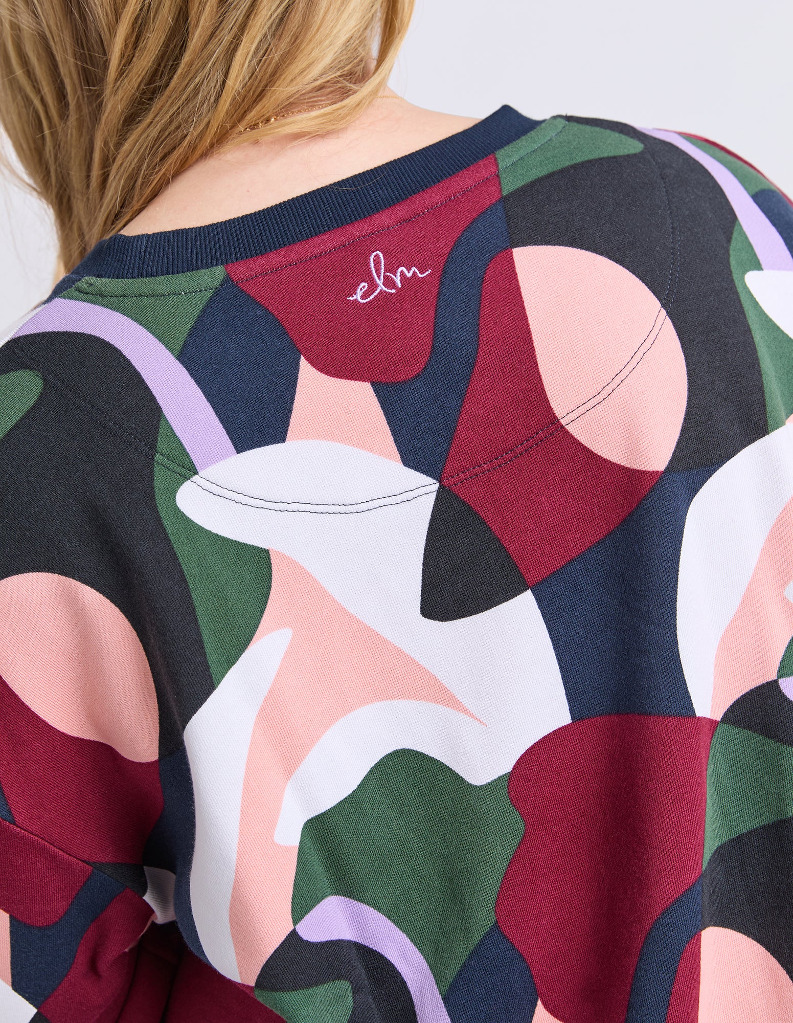 Ronja Crew Abstract Print - Image 6