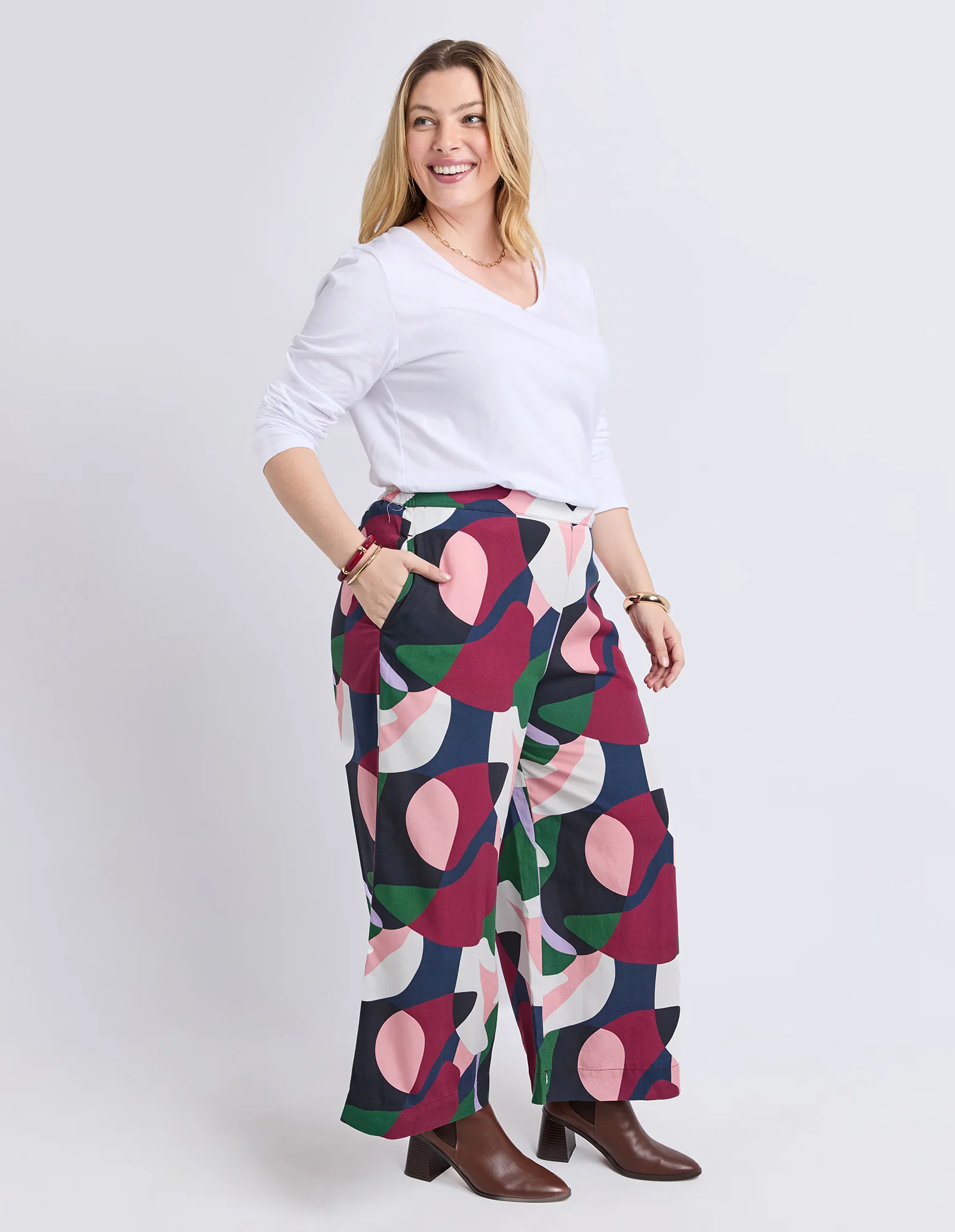 Ronja Pant Abstract Print - Image 6
