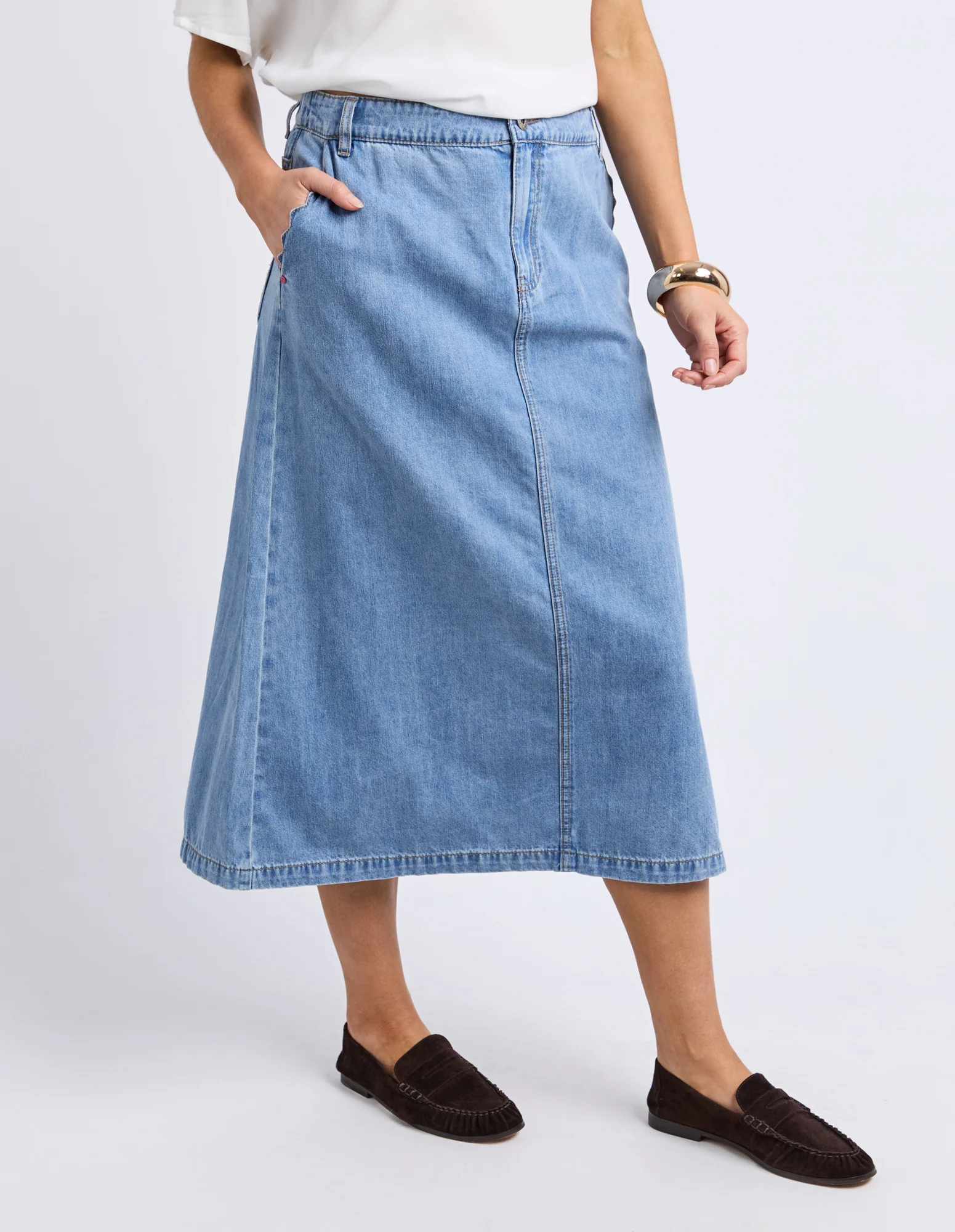 Scallop Edge Denim Skirt Light Blue Wash - Image 4