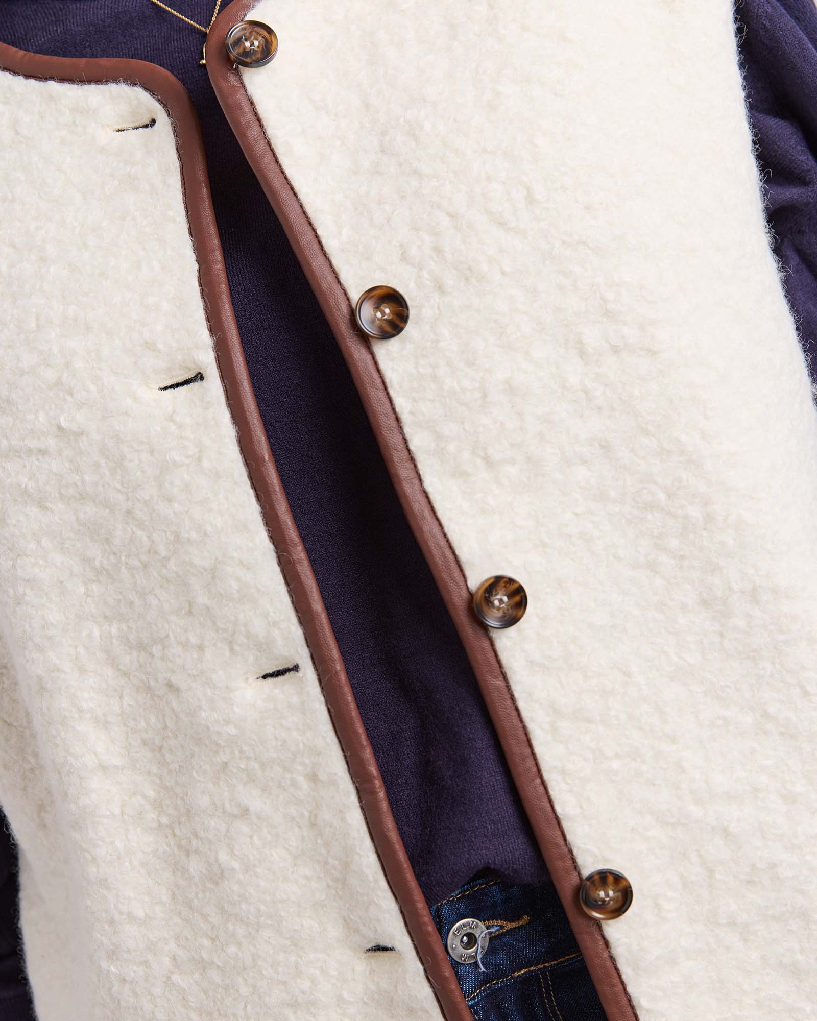 Sherling Vest Marshmellow - Image 11