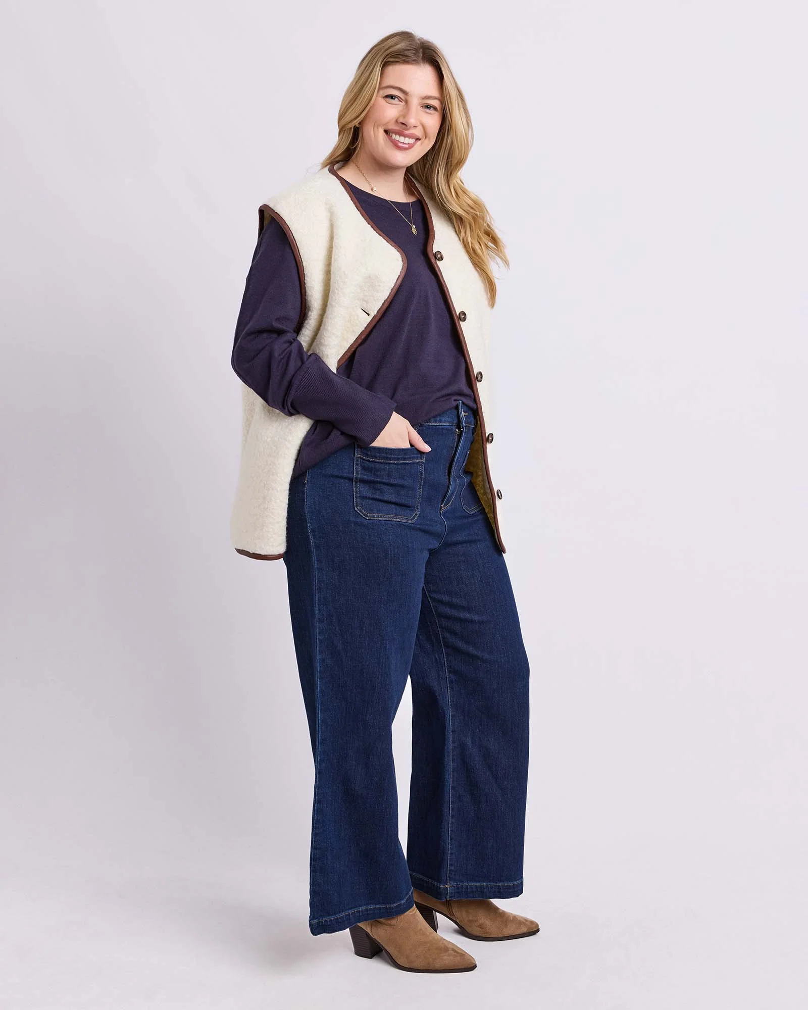 Sherling Vest Marshmellow - Image 13