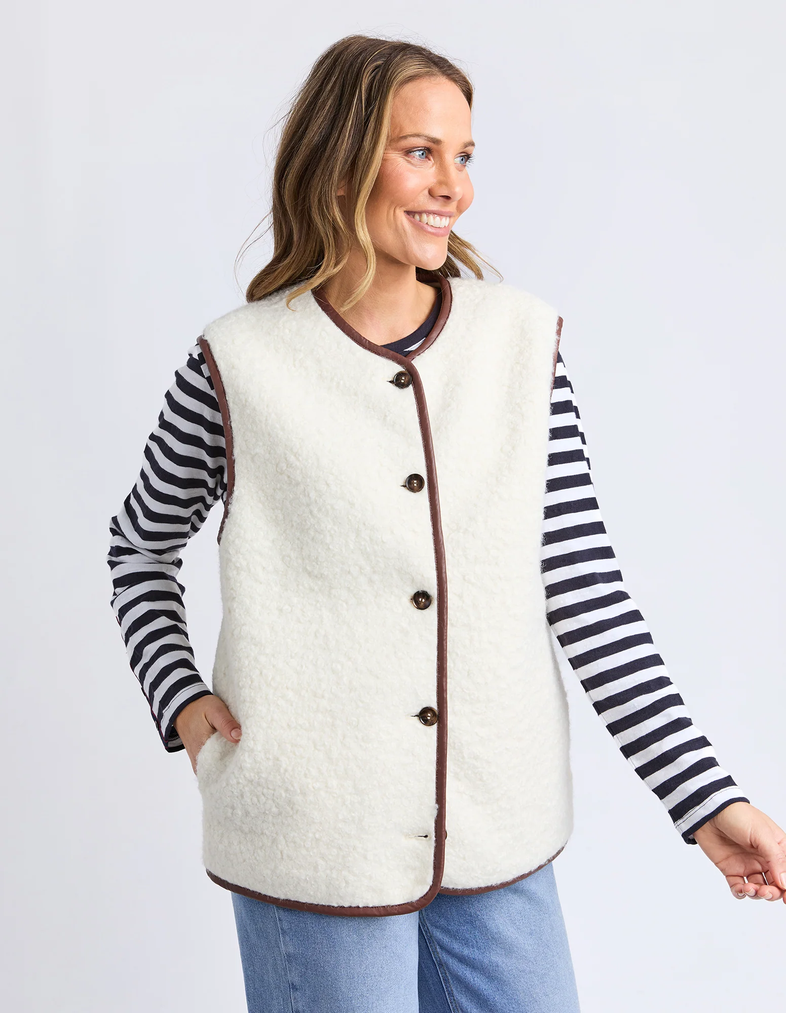 Sherling Vest Marshmellow - Image 8