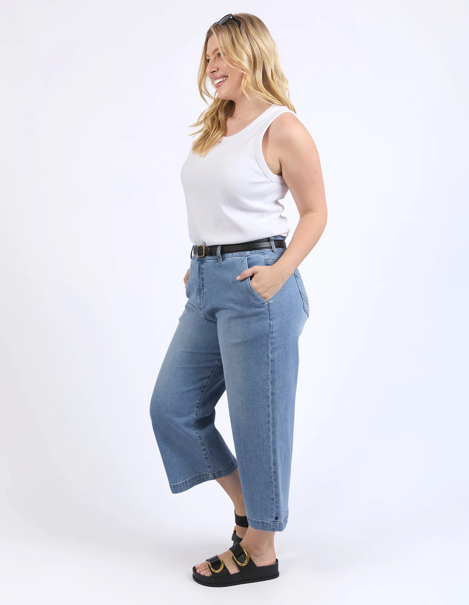 Sidney Cropped Wide Leg Jean Light Blue Wash - Image 12