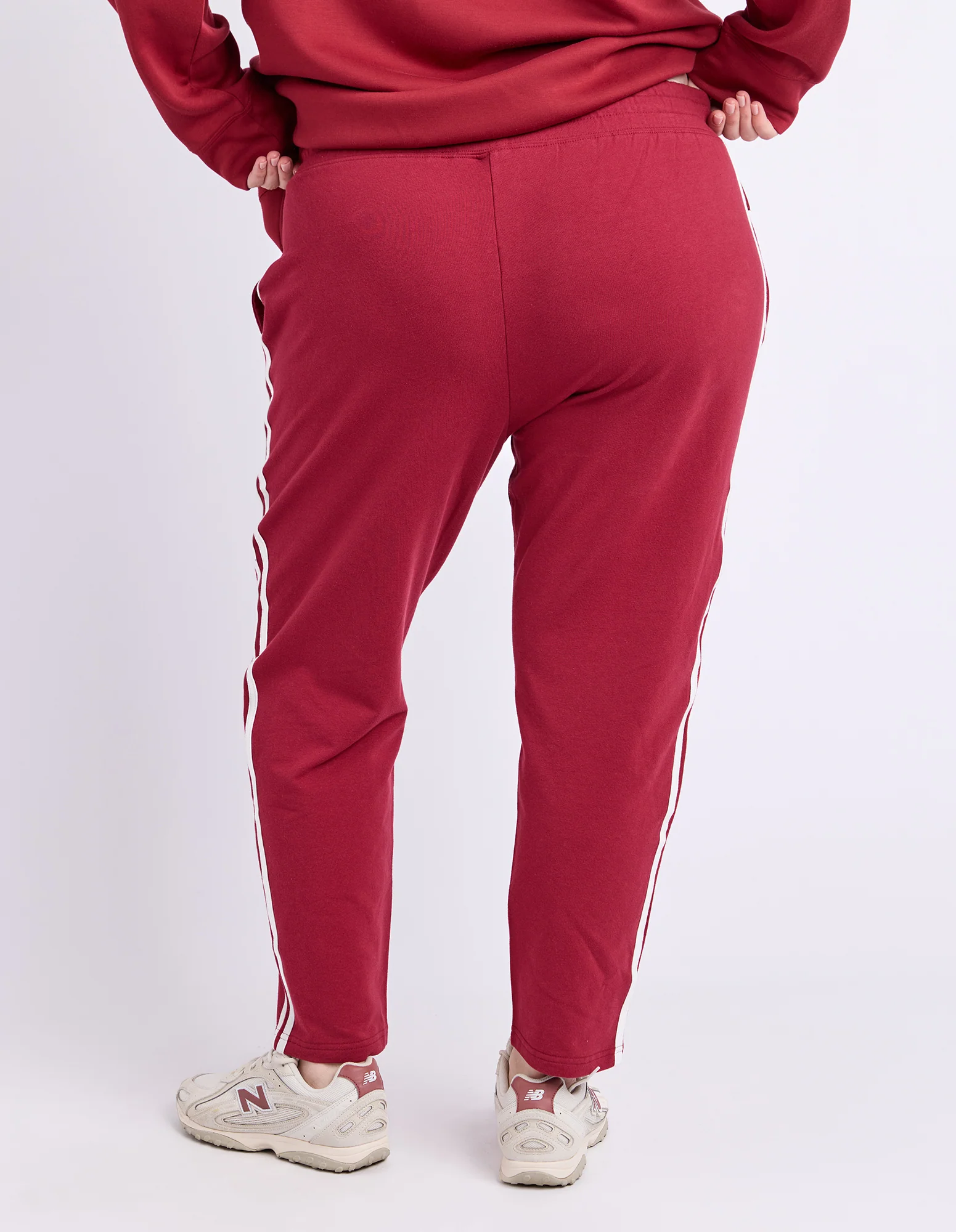 Sigrid Lounge Pant Maroon - Image 4