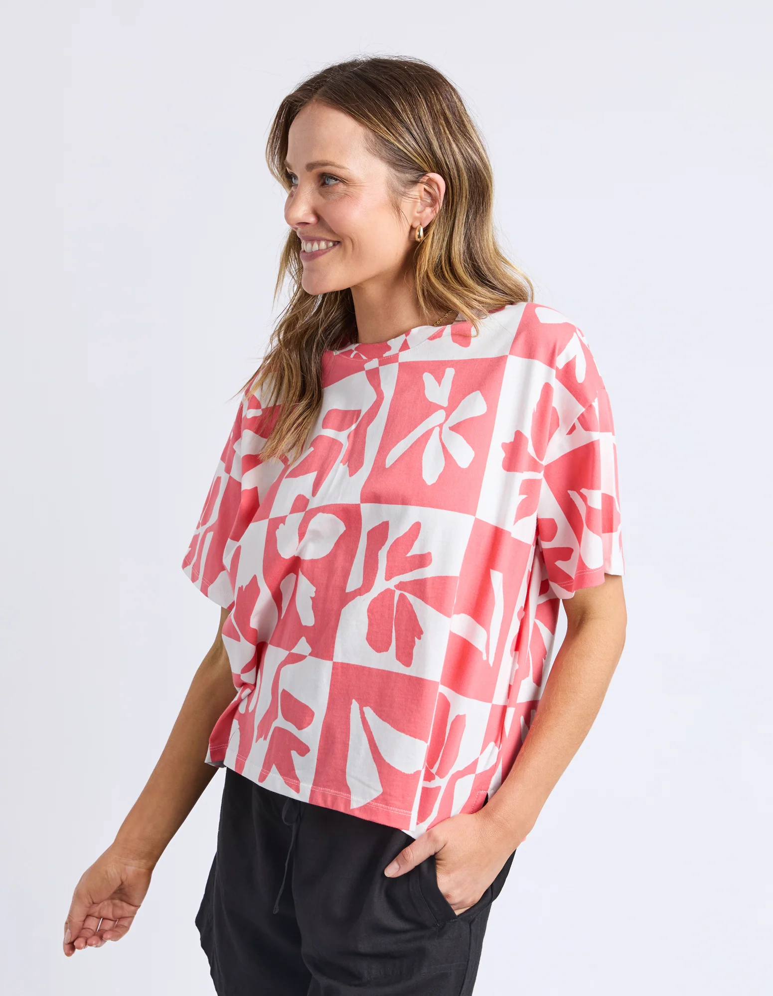 Splice Tee Pink and White - Image 10