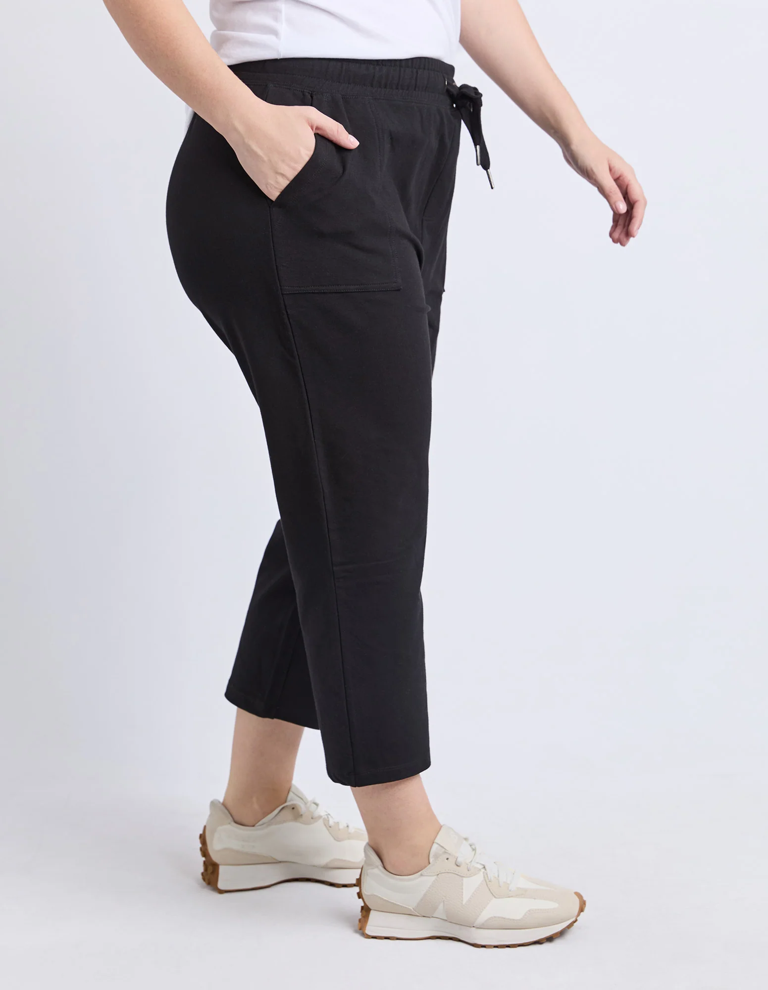 Sutton Track Pant Black - Image 5