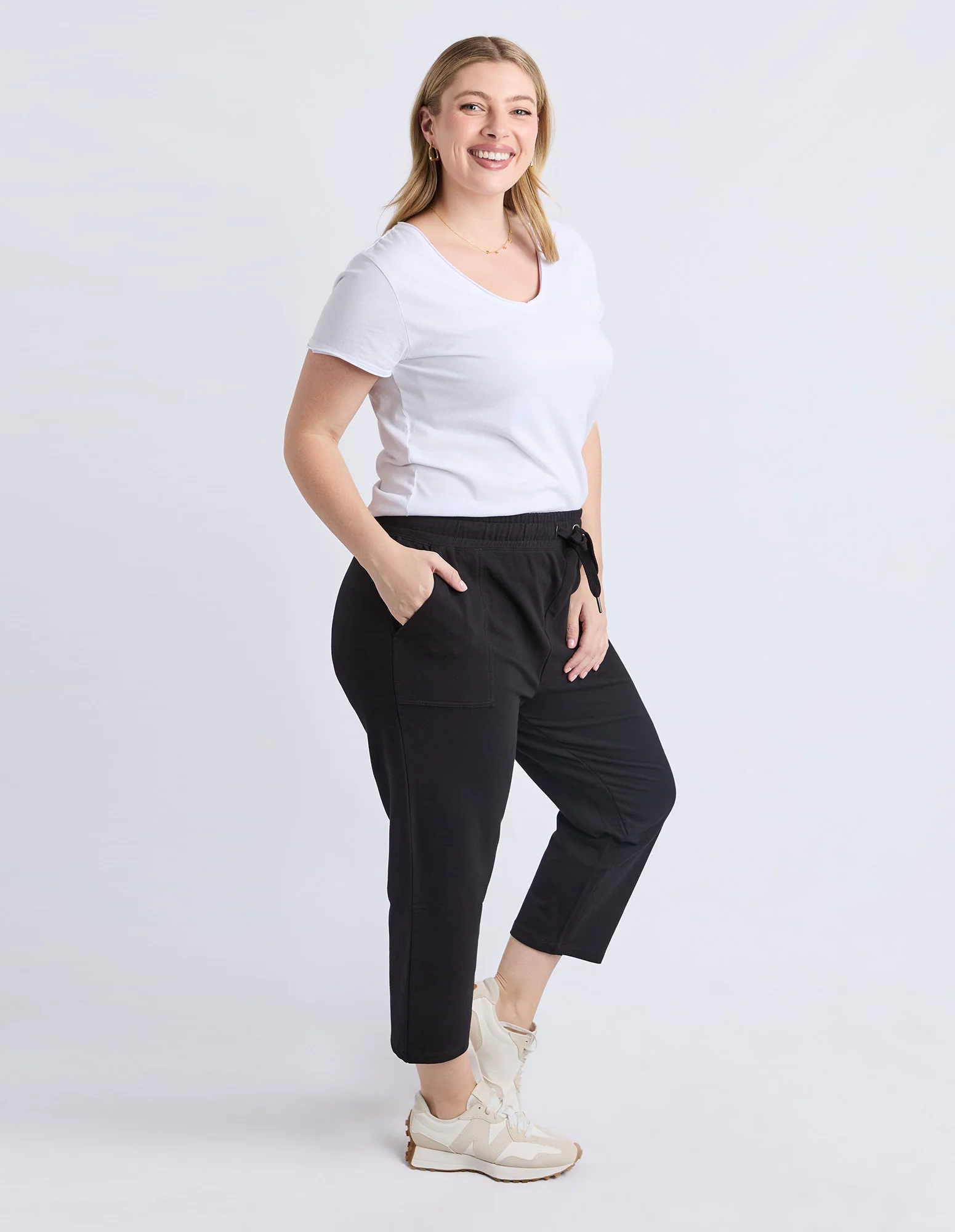 Sutton Track Pant Black - Image 7