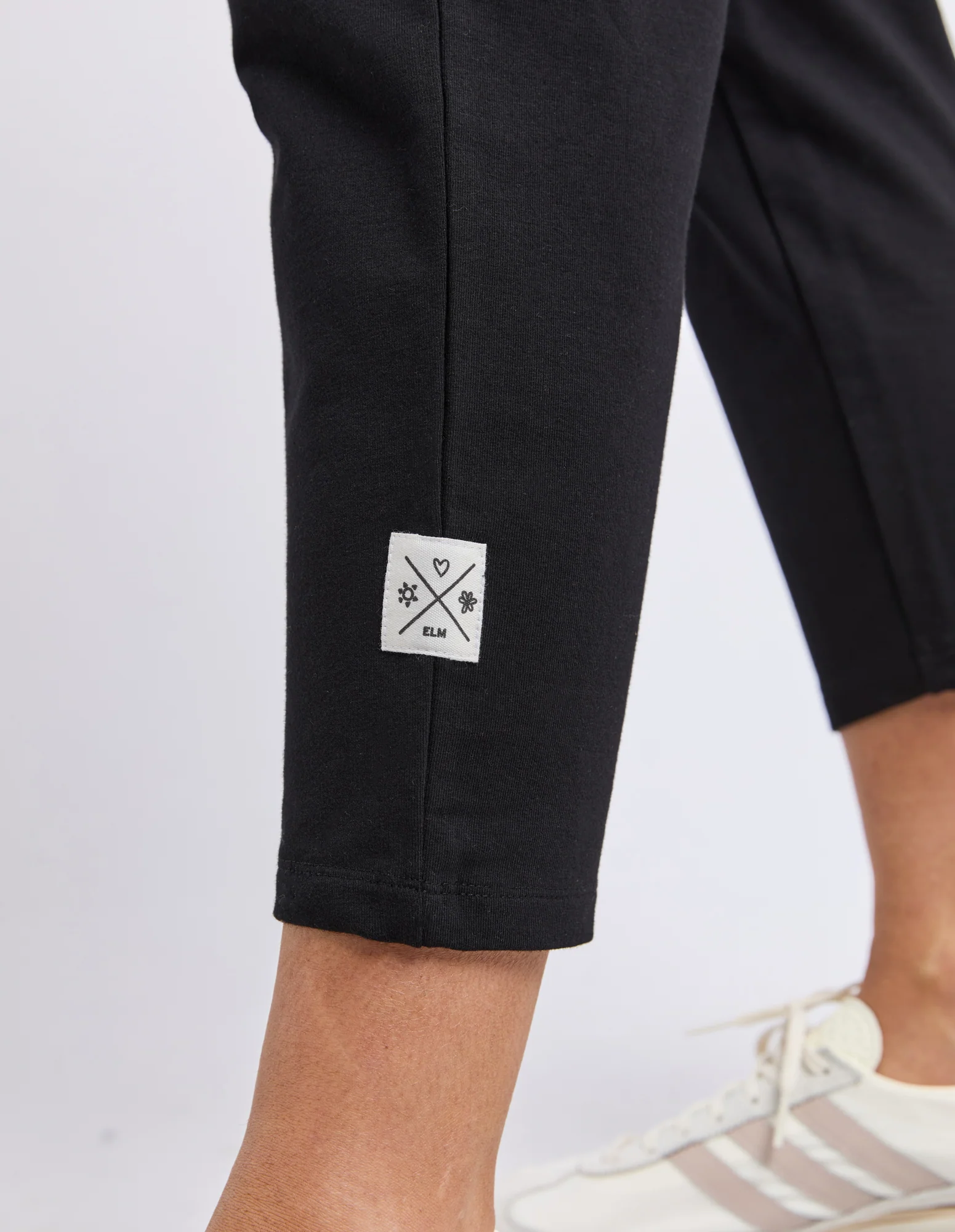 Sutton Track Pant Black - Image 9