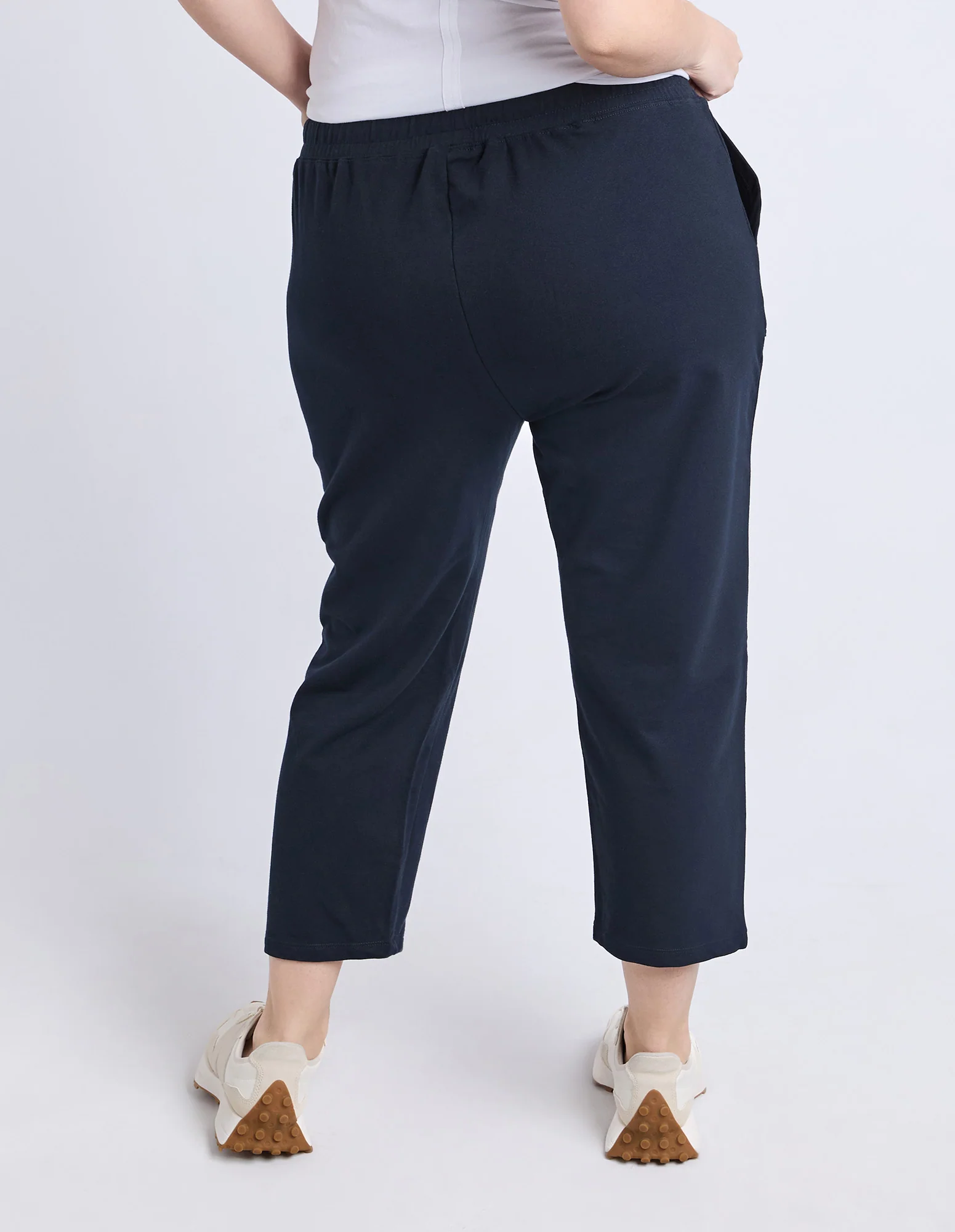 Sutton Track Pant Dark Sapphire - Image 3