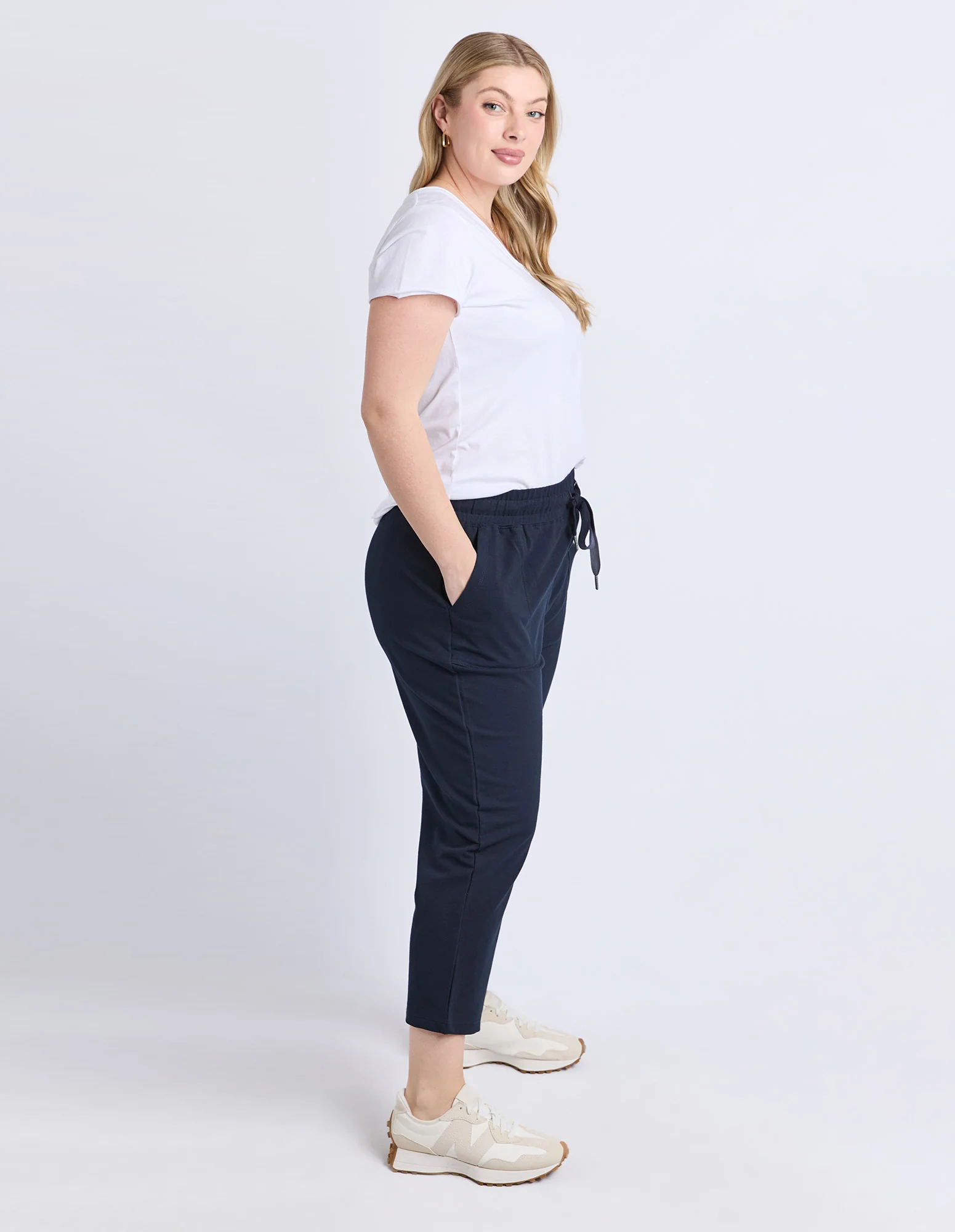 Sutton Track Pant Dark Sapphire - Image 6