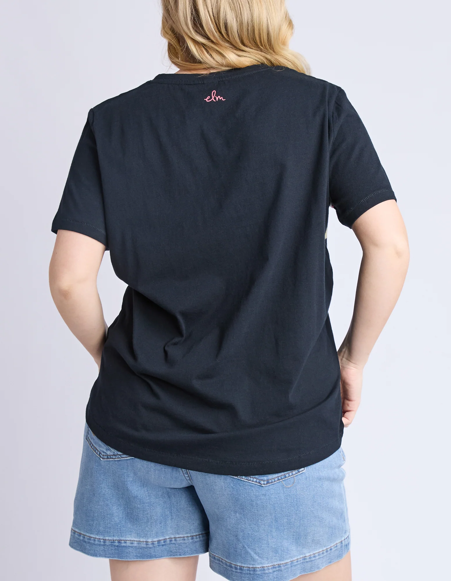 Terra Tee Black - Image 4