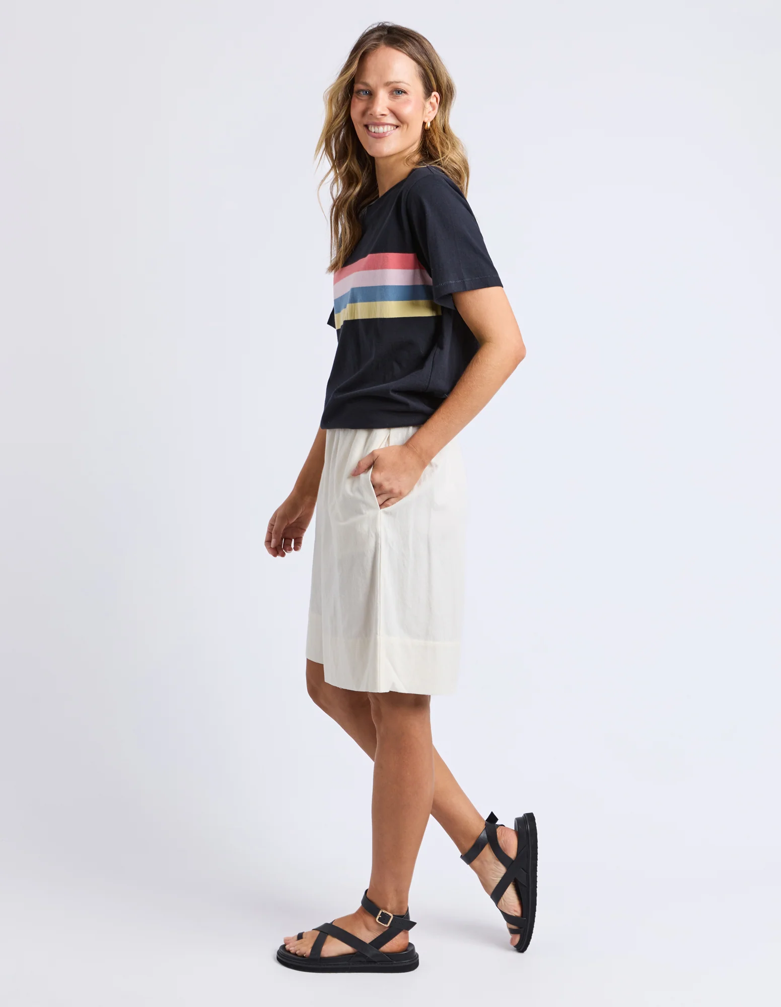 Terra Tee Black - Image 8