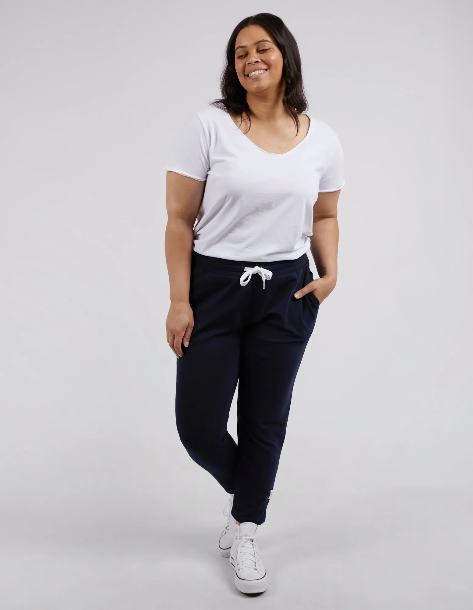 The Lobby Pant Navy - Image 3