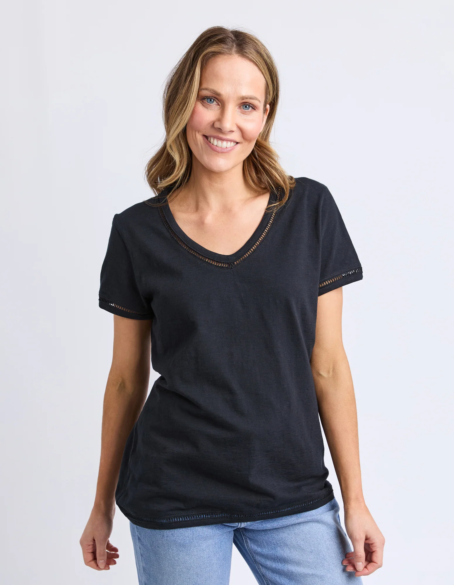Victoria Short Sleeve Tee Black - Image 4