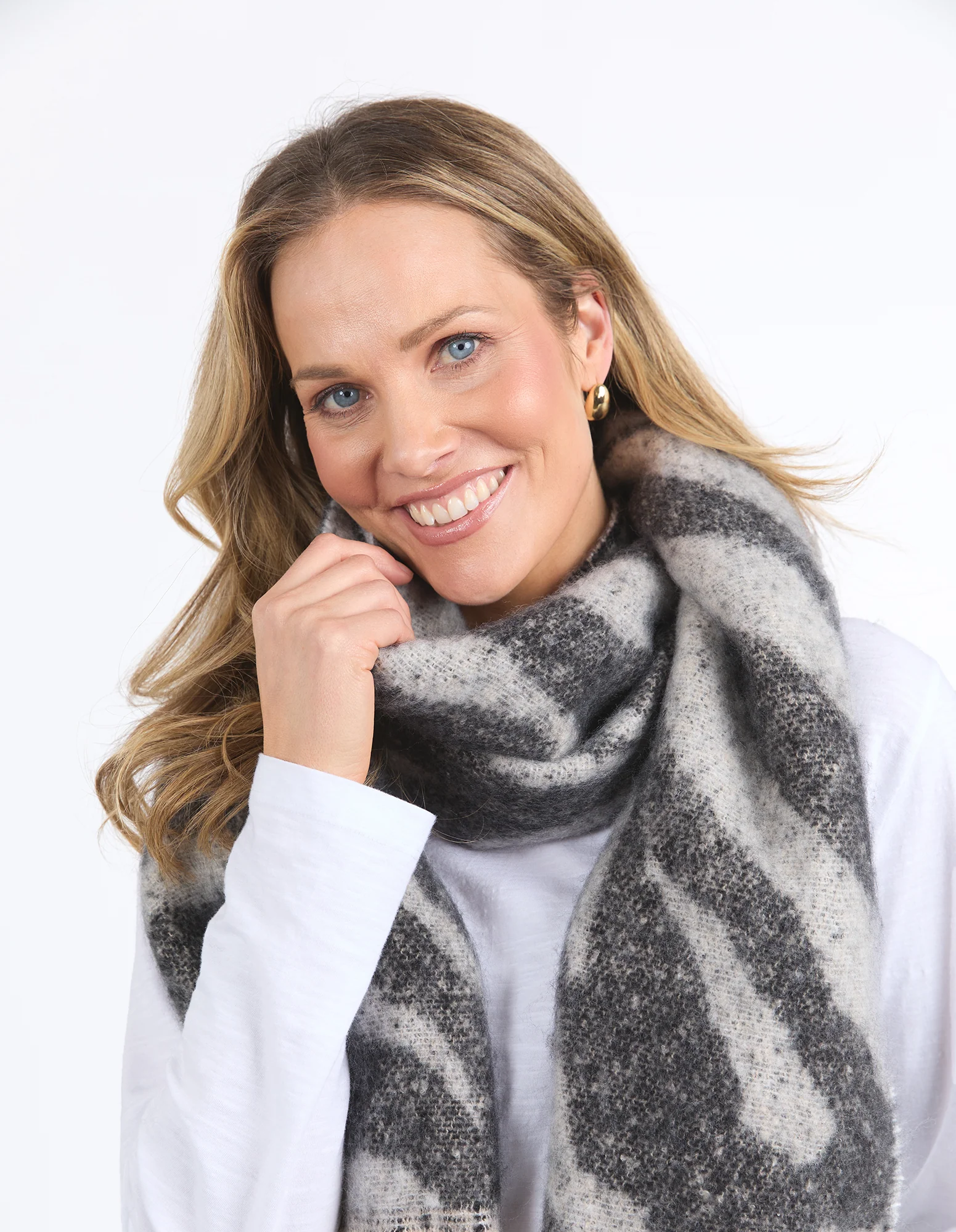 Zuri Scarf Zebra Print - Image 4